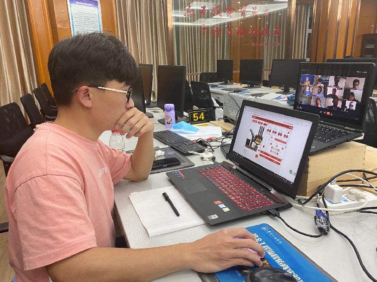 fabe5e8aa7a8bfe9926521b04d85c429.jpg 重庆科技学院学生徐欢获第14届世界模拟炼(4520146)-20200424210109.jpg
